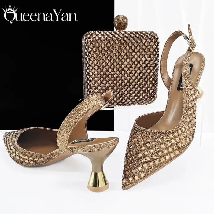Chaussures à talons hauts et mini sac assorti Queena Yan