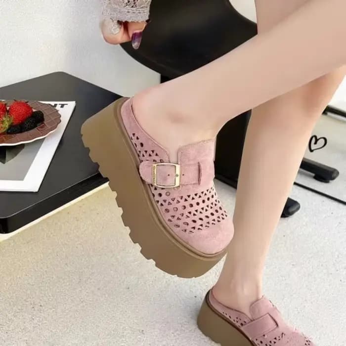 Mules perforées d'été pour femmes | Sandales rétro en daim à bout fermé avec boucle réglable | S