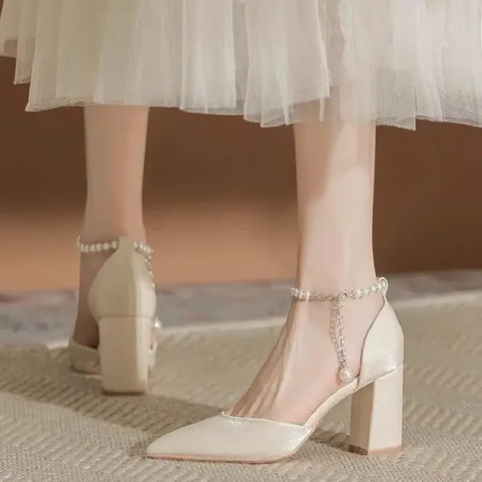 Chaussures de mariée élégantes en Satin ornées de perles