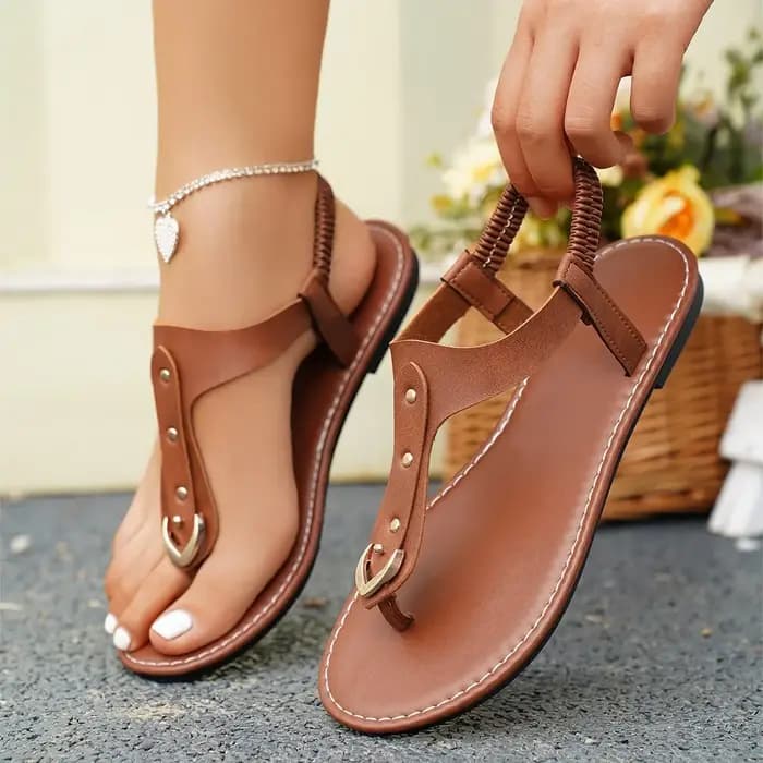 Sandales cloutées pour femmes