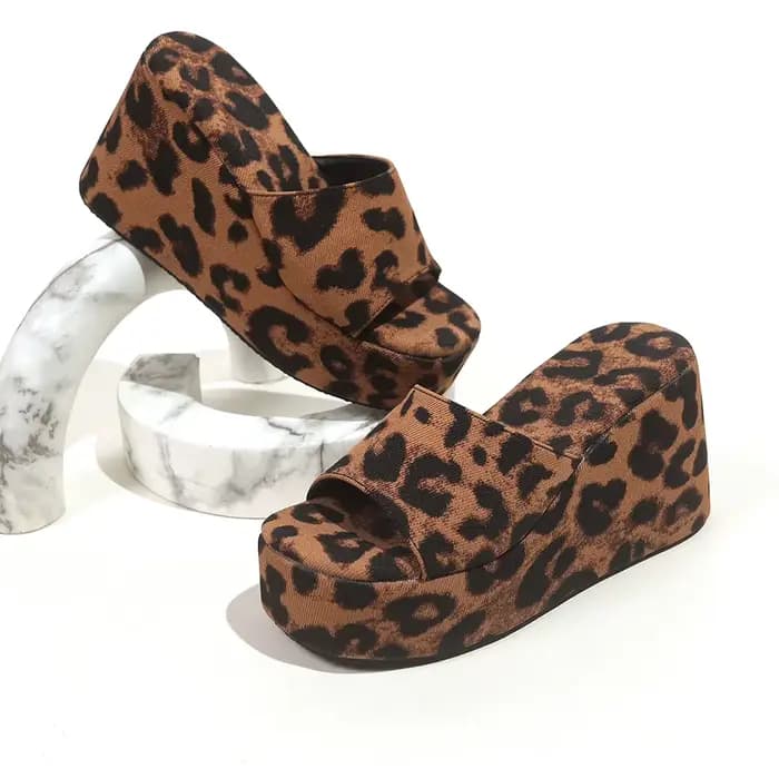 Sandales à talons compensés imprimé léopard pour femmes, sandales à lanières à semelles épaisses, à
